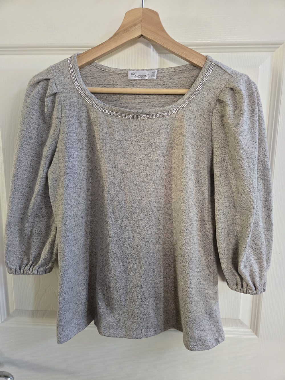 89th & Madison Heathered Grey Scoop Neck Sweater with Rhinestone Trim- Size Med